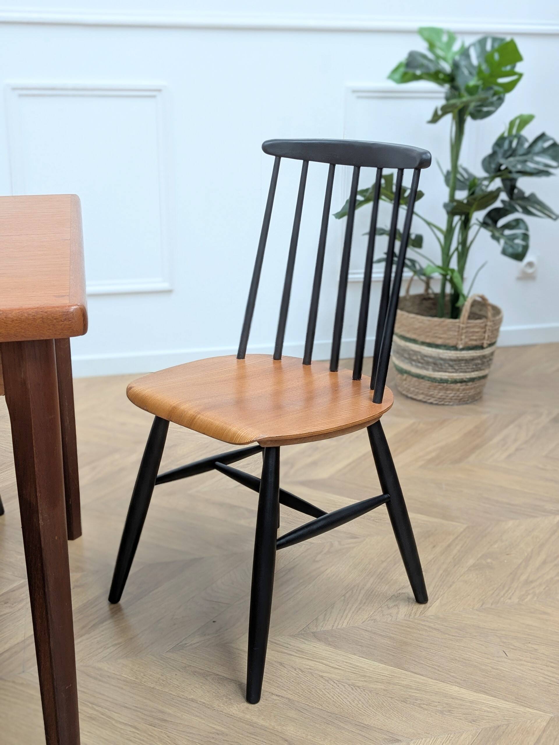 Lot de 5 chaises Fanett Ilmari Tapiovaara