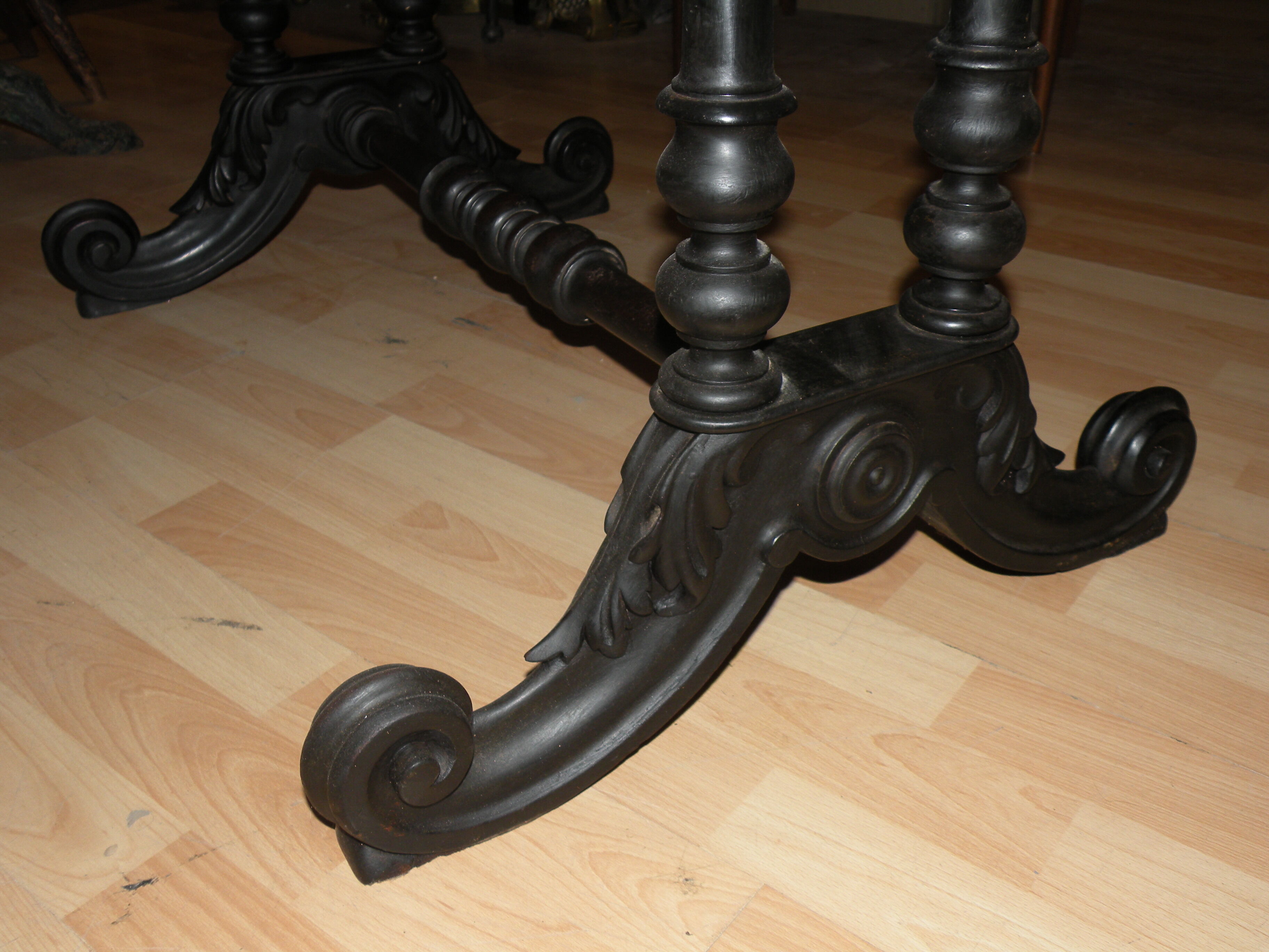 Table d'Auberge period XIX eme Napoleon 3, entirely original