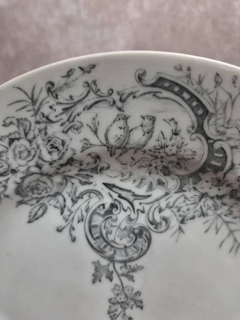 10 antique porcelain plates – Aux Lions de Faïence Paris – 19th century