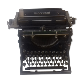 Underwood typewriter
