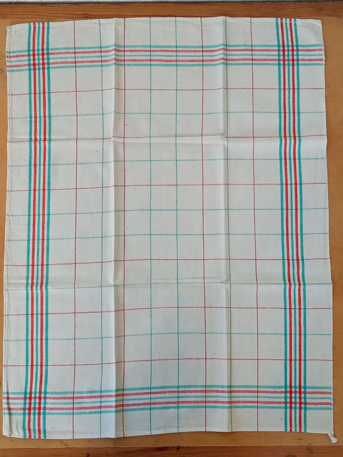 Set of 3 vintage glass towels