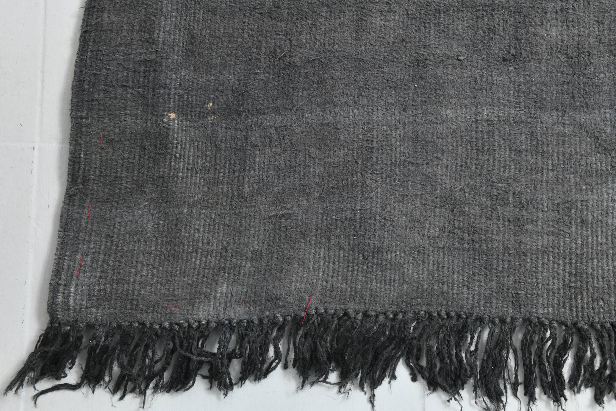 Tapis kilim turc gris et noir de style moderne du milieu du siècle, 190 x 306 cm