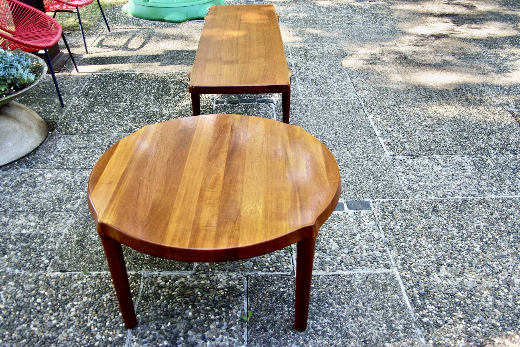 Organic round coffee table in solid teak by john boné for michael laursen denmark 1960