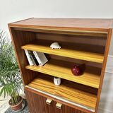 Vintage bookcase / showcase