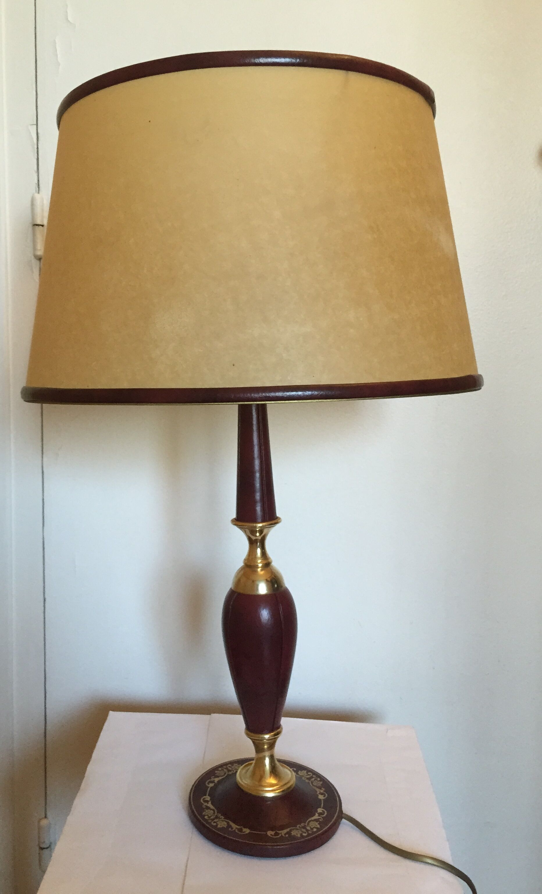 Leather-wrapped foot office or lounge lamp
