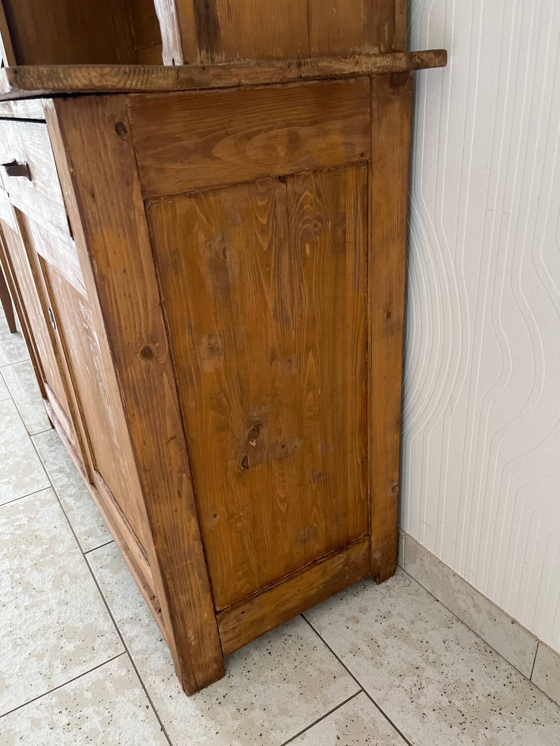 Antique dresser with glass doors and fleur-de-lys from the 50s
