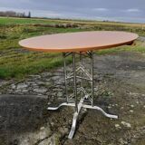 Round table