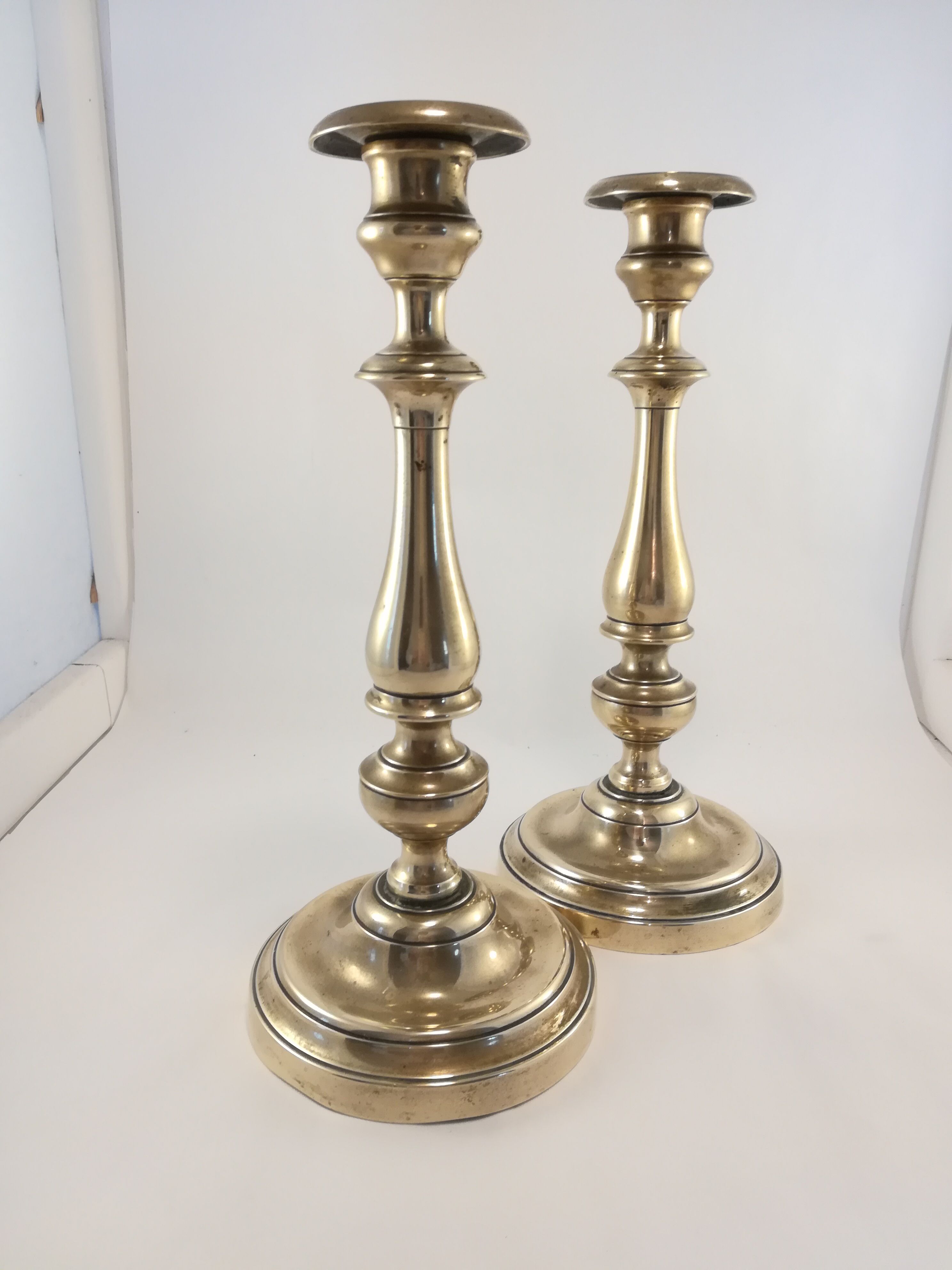 Set of 2 candlesticks
