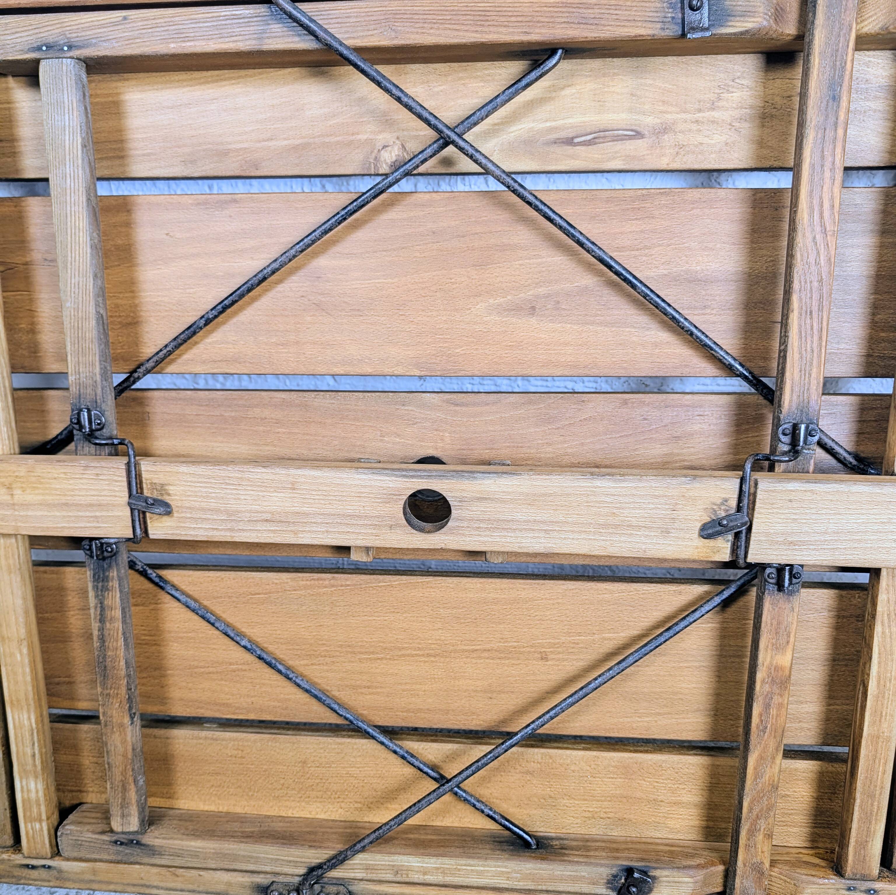 Portable garden table