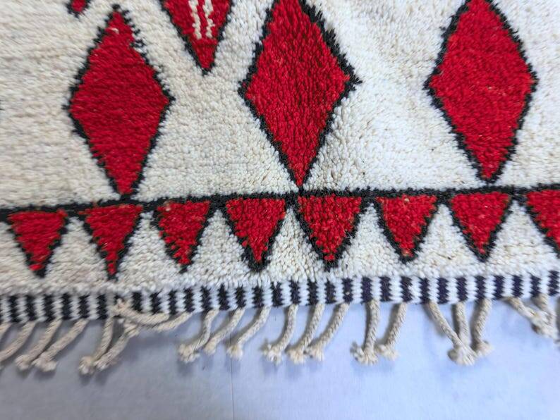 Tapis en laine rouge et blanc 250cmx150cm