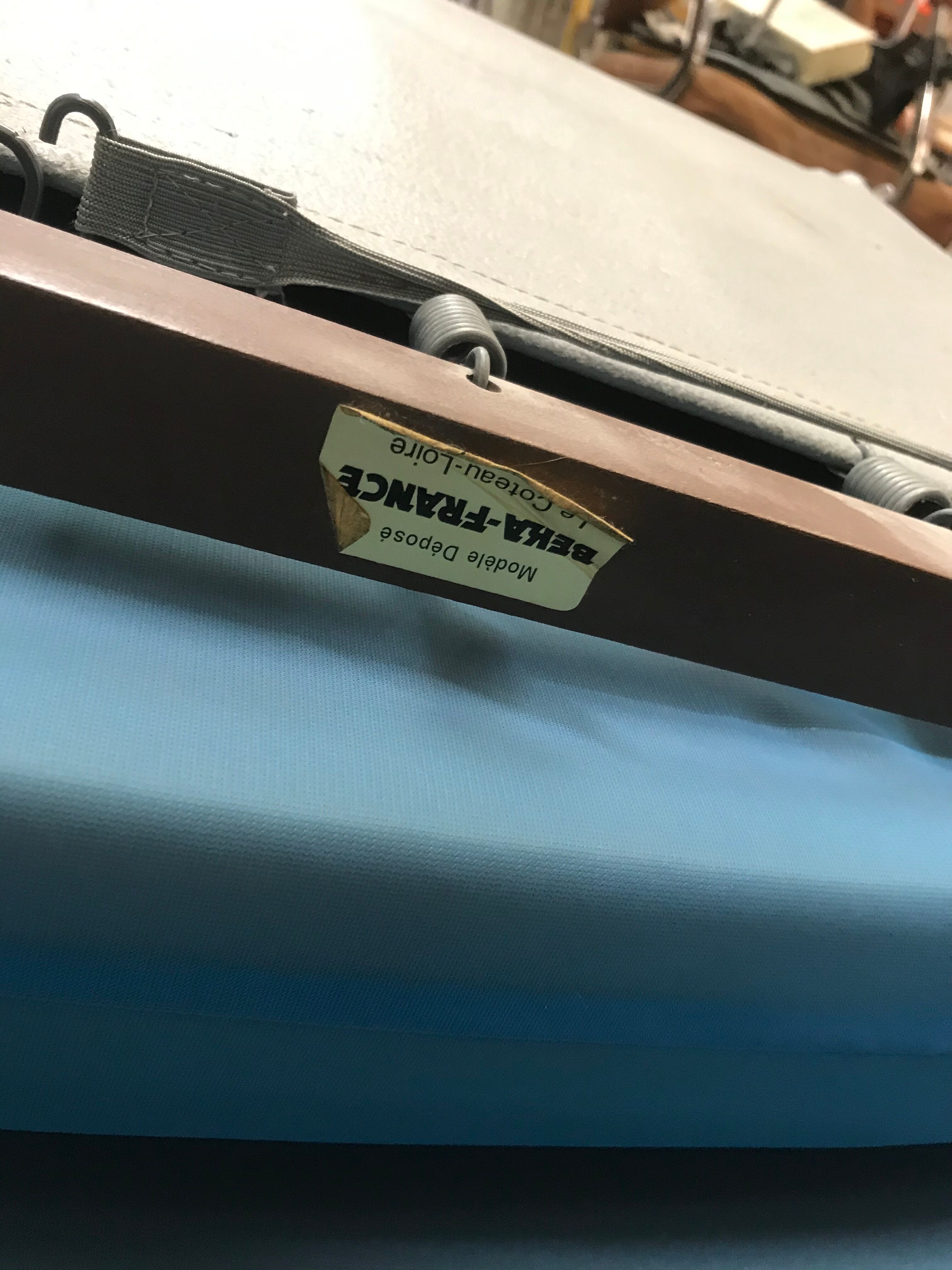 Chauffeuse convertible année 60 pour Beka France