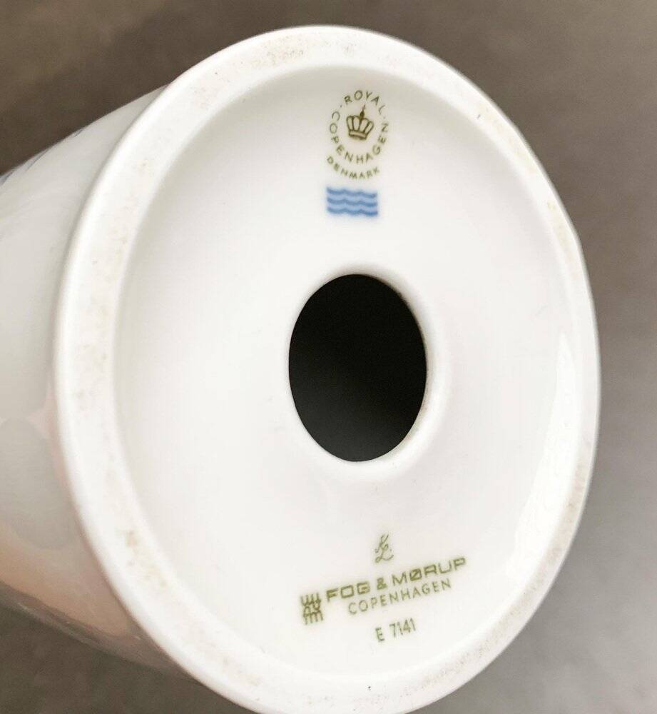 Danish royal table lamp from the mid-century by Kai Lange for Fog & Morup and Royal Copenhagen, 1960s.