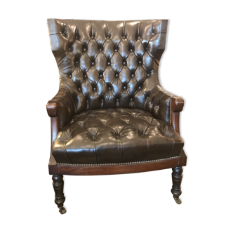 Fauteuil Chesterfield en cuir marron