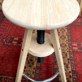 High screw tabout with a metal foot rest