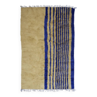 Tapis azilal fait a main traditionnelle taille 150 x 150 cm