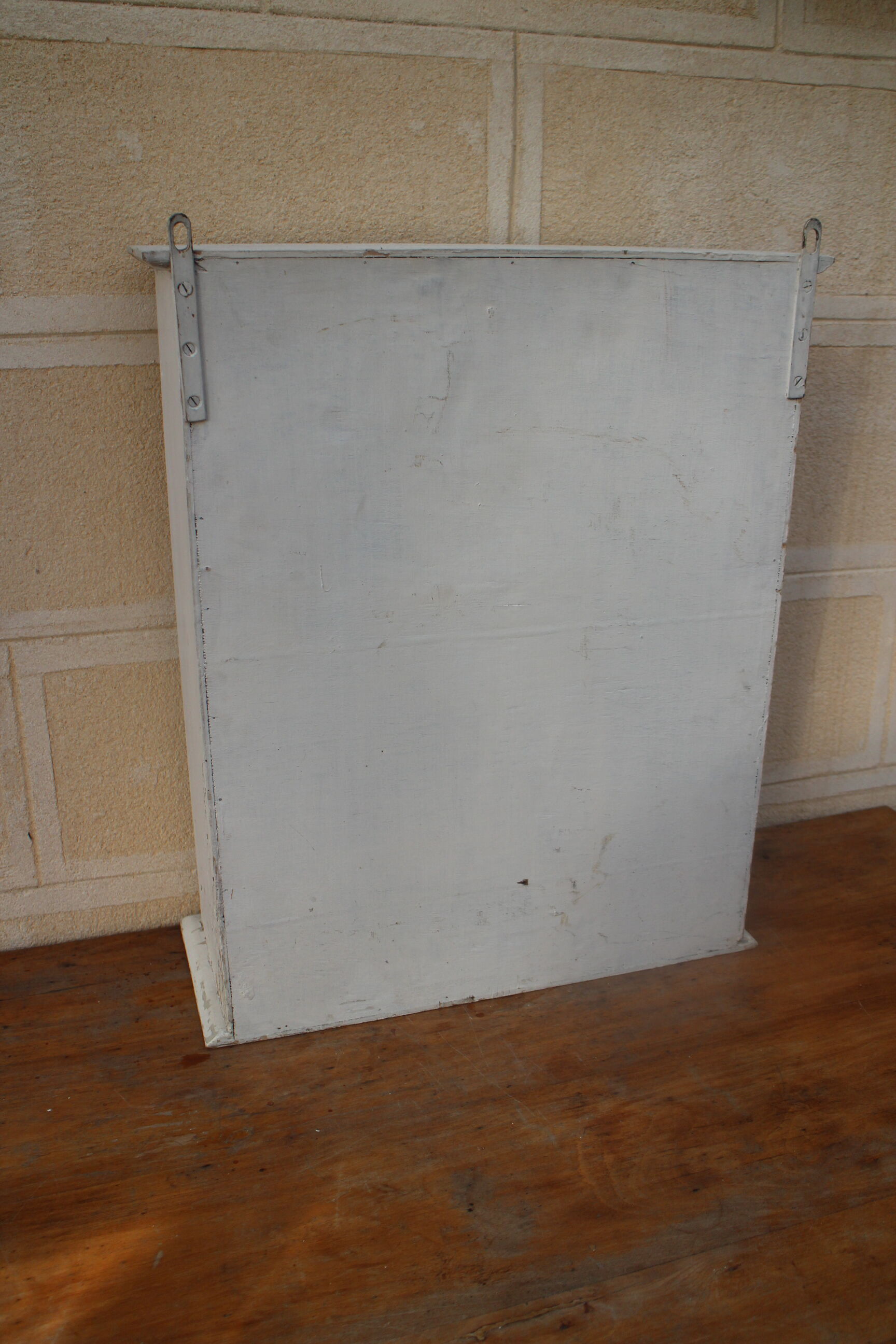 Glazed toilet cabinet