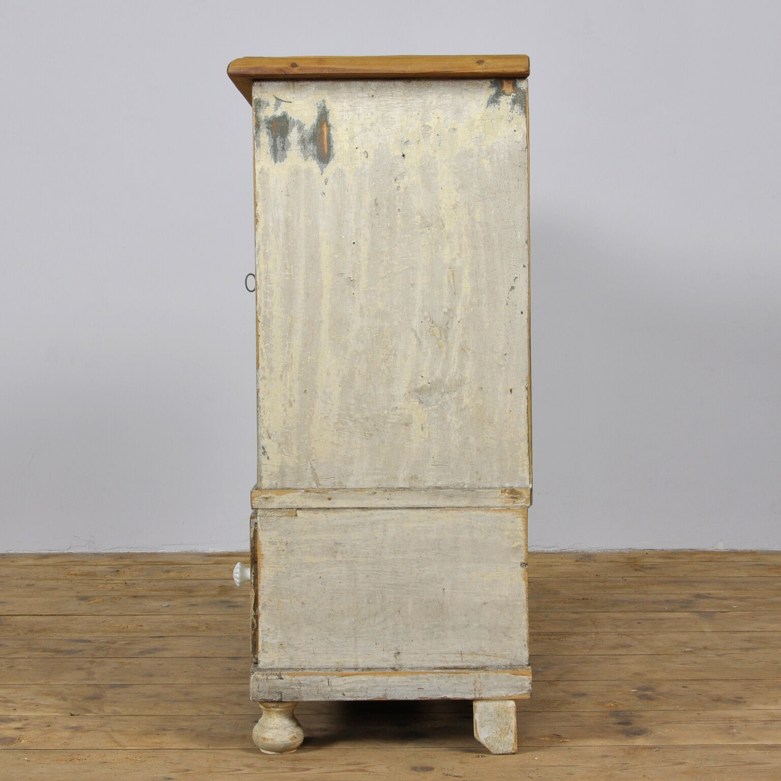 Vintage Pine chest of drawers 1930's