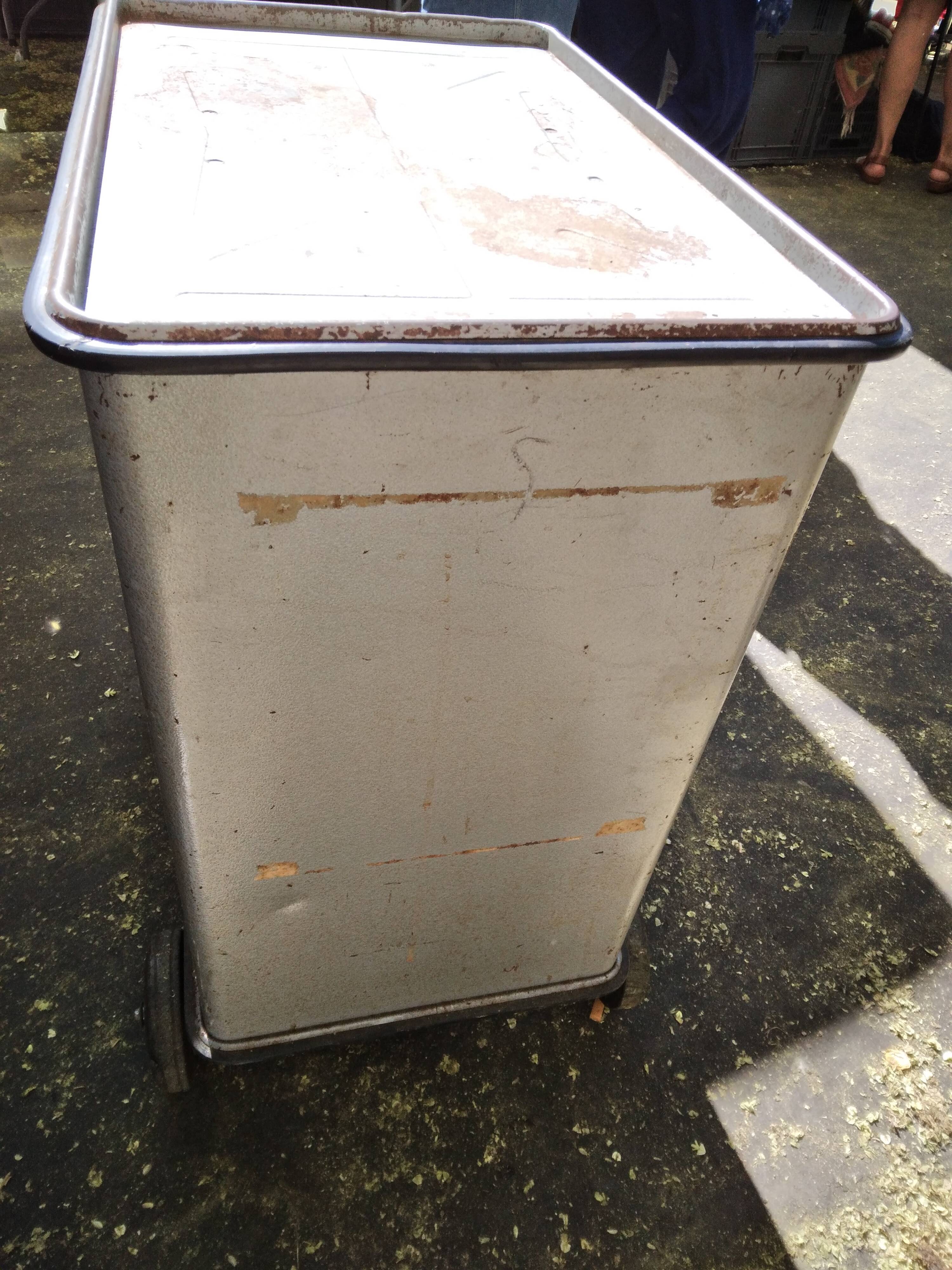 Industrial workshop maid