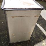 Industrial workshop maid