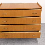 4-drawer chest of drawers in blond oak from the 50s/60s