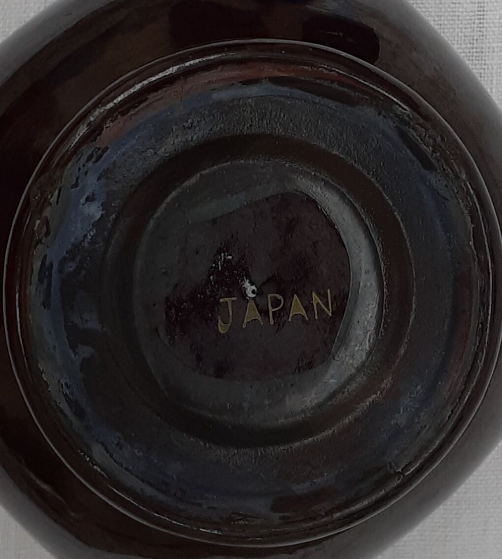 Ceramic teapot