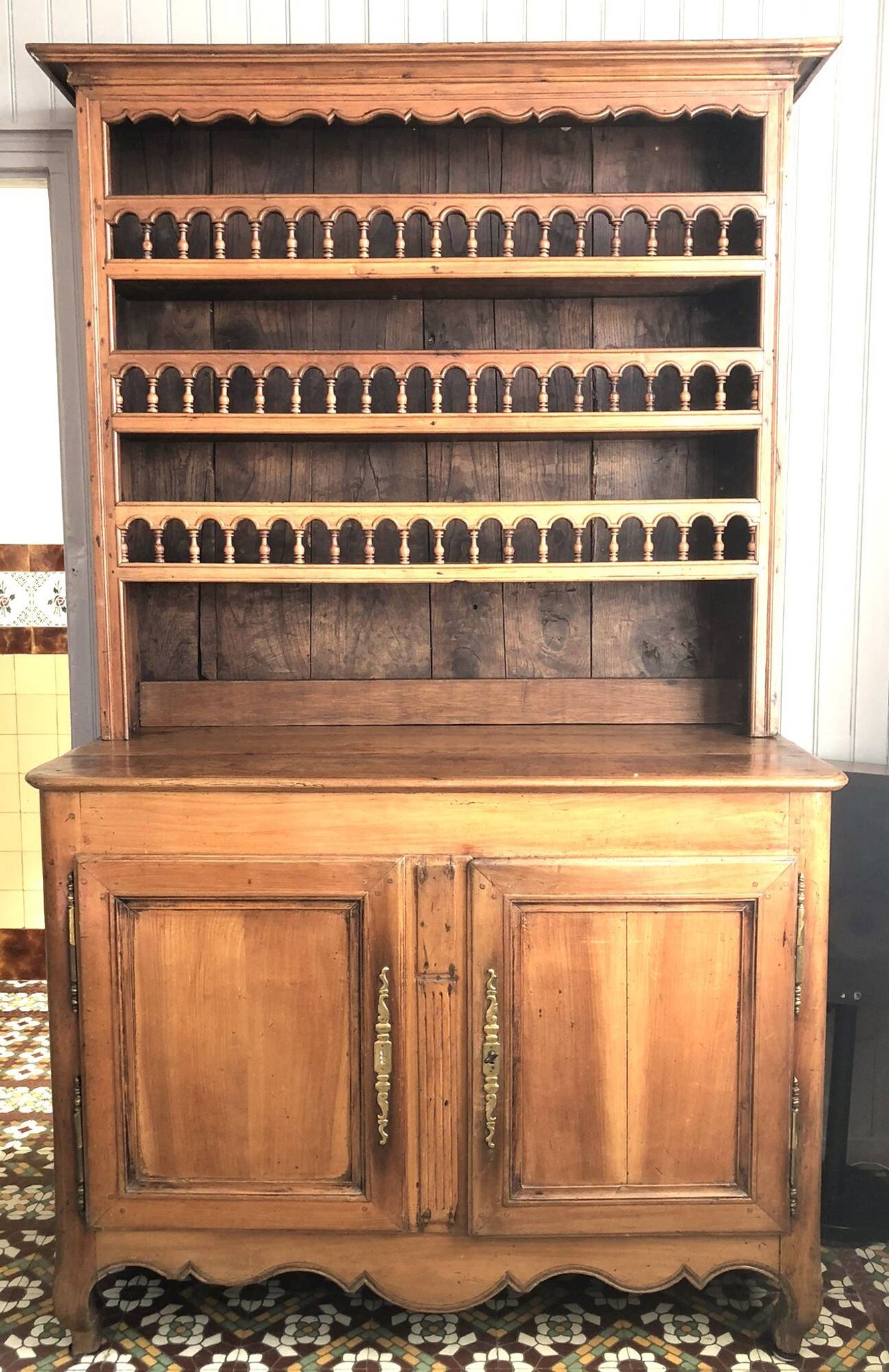 Restored cherrywood dresser, 18th century period, beautiful patina