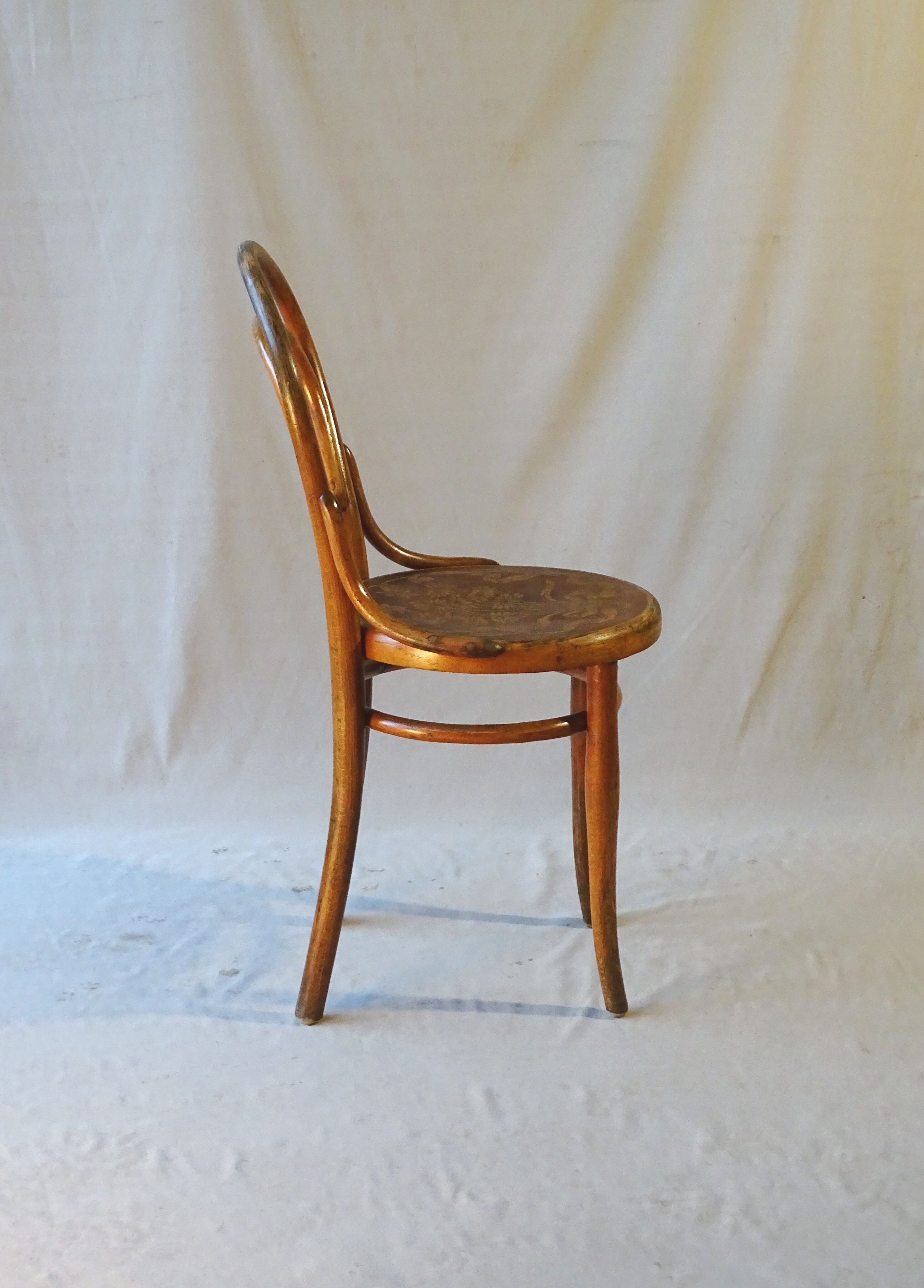 Thonet chair N°14 1/2, flowered wood seat -1900 -