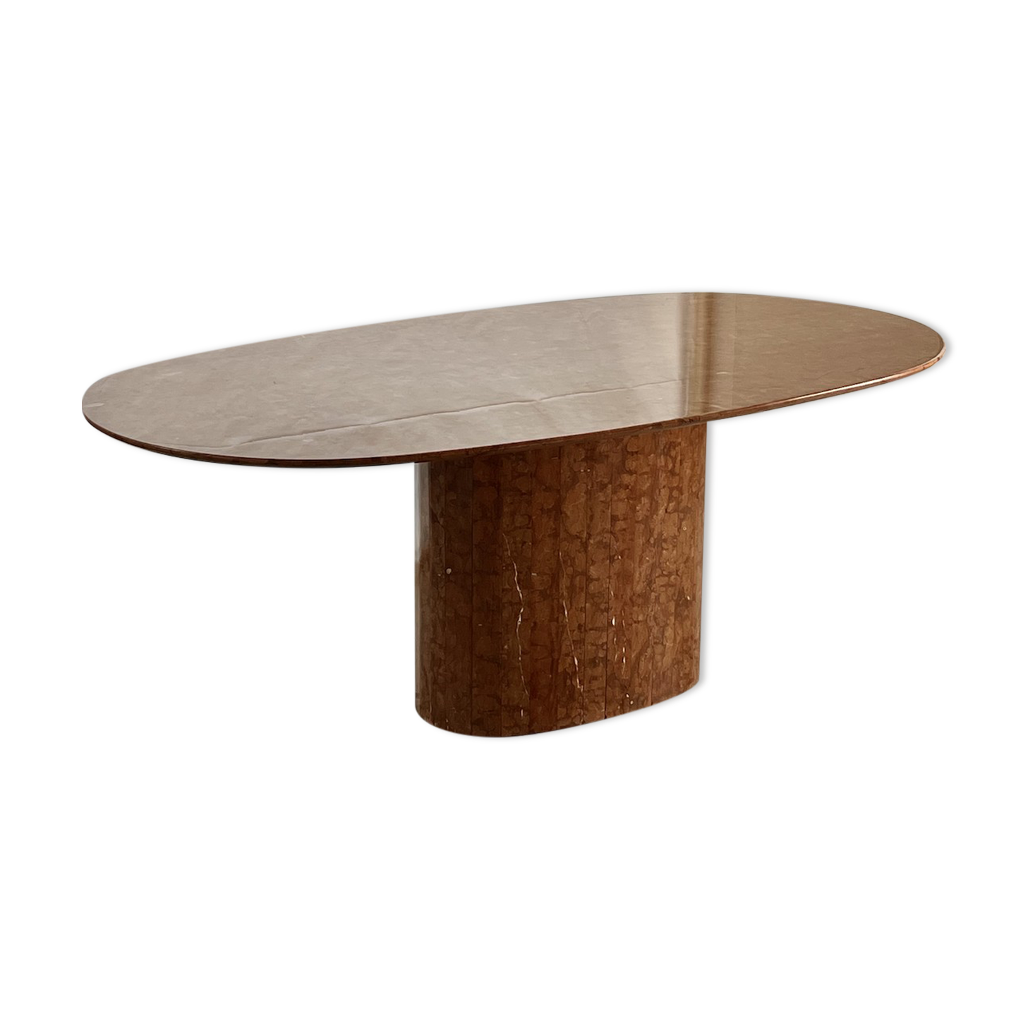 Dining table in vintage alicante red marble