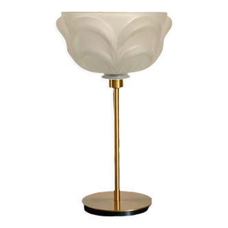 Table lamp with a translucent lampshade, art deco style, mounted on a gilded foot