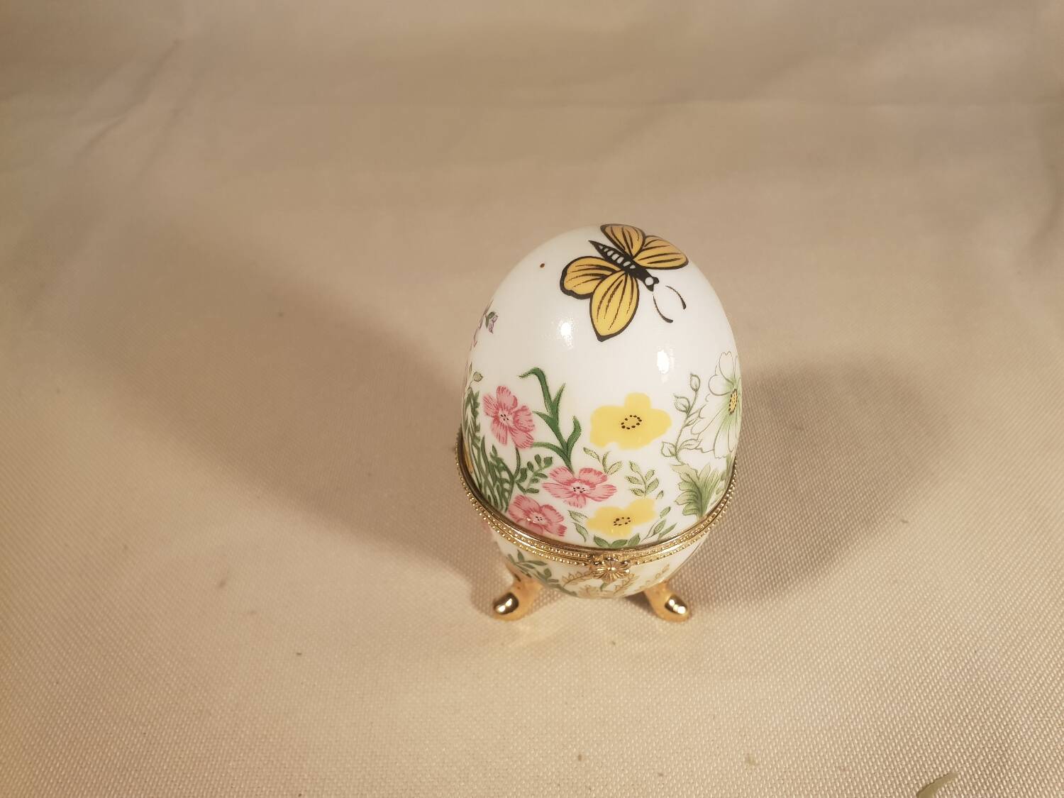 Egg jewelry box