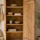 Grande bonnetière ancienne en bois massif – Pièce authentique
