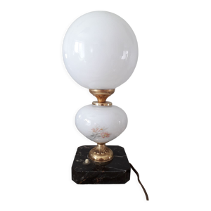 Lampe globe opaline