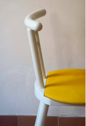 4 two-tone chairs made in Italy