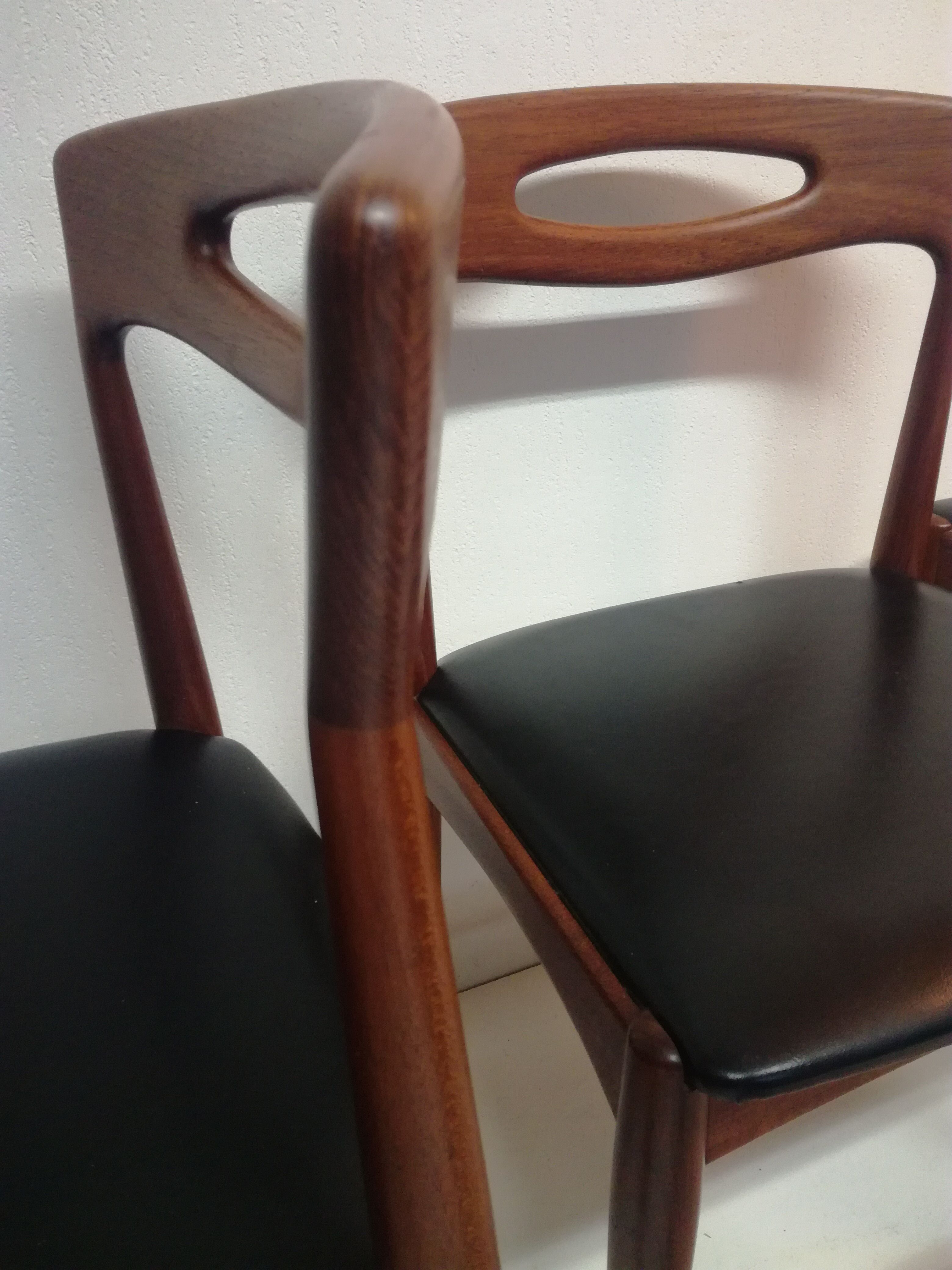 chairs Scandinavian stamped UM made in Denmark