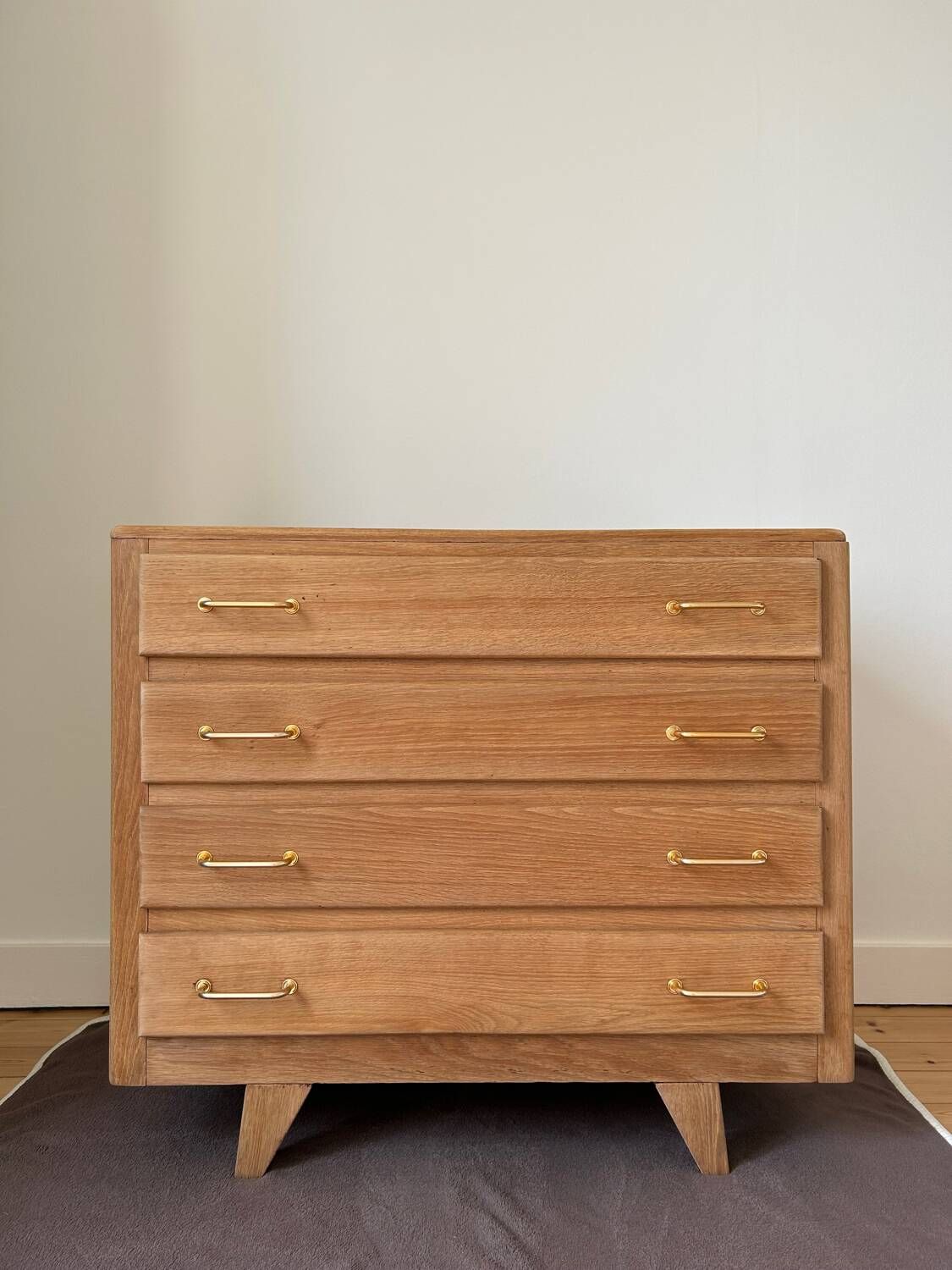 Commode vintage en chêne brut (rénovée)