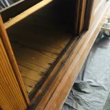 Pine buffet, with plenty of drawers and slippery doors, and porcelain handles