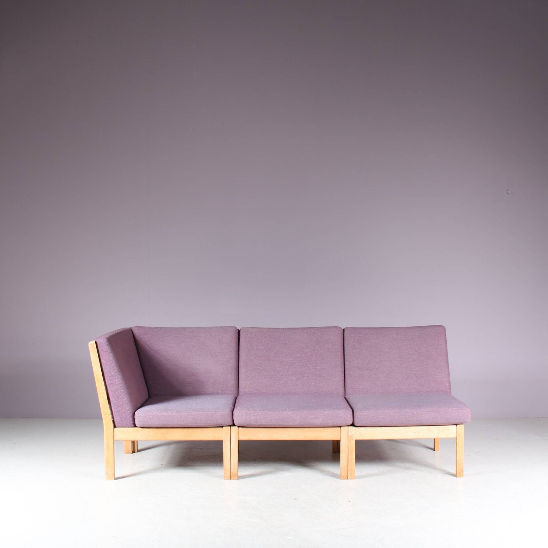1980s “GE280” Corner sofa by Hans J. Wegner for Getama, Denmark