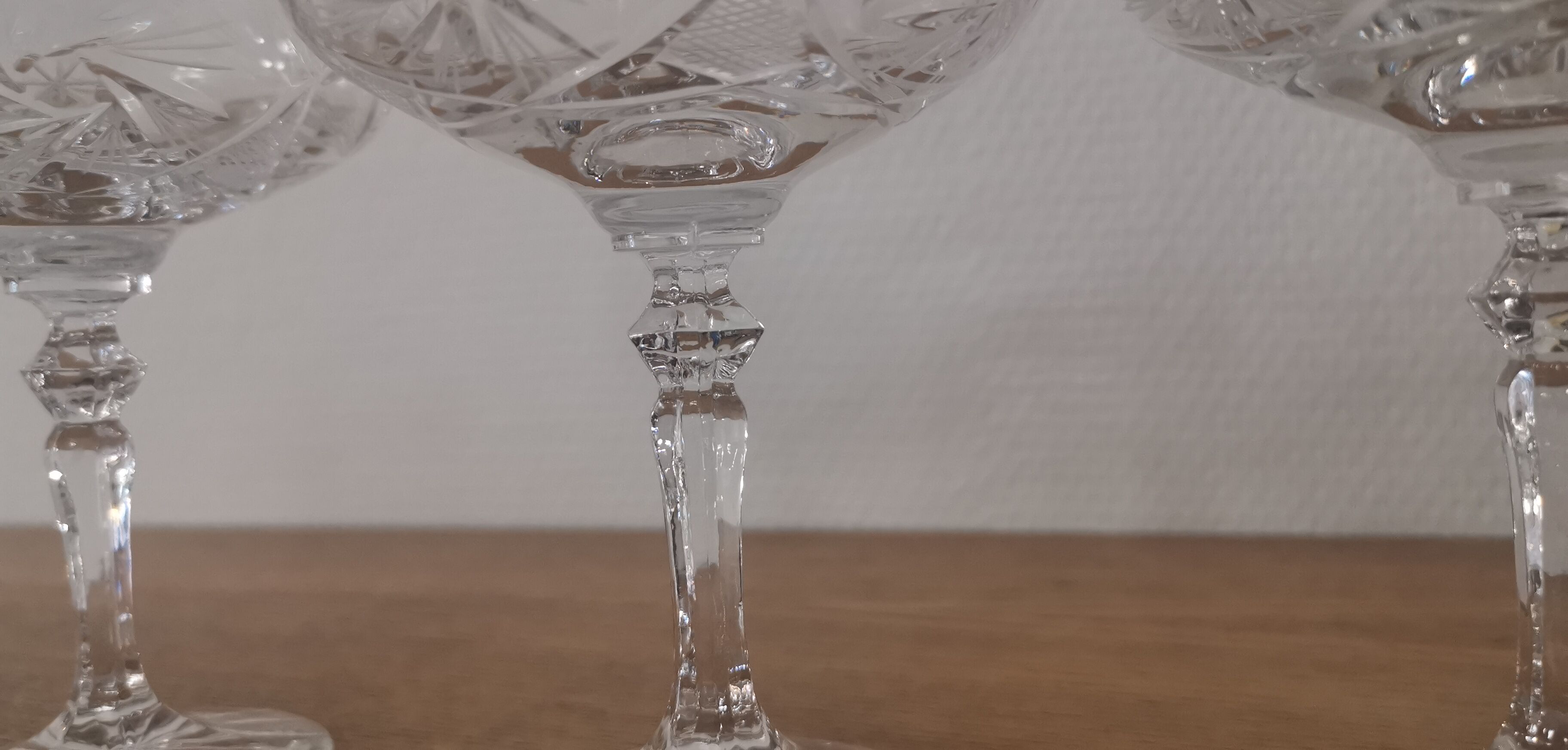 4 Champagne glasses in cut bohemian crystal Claudia