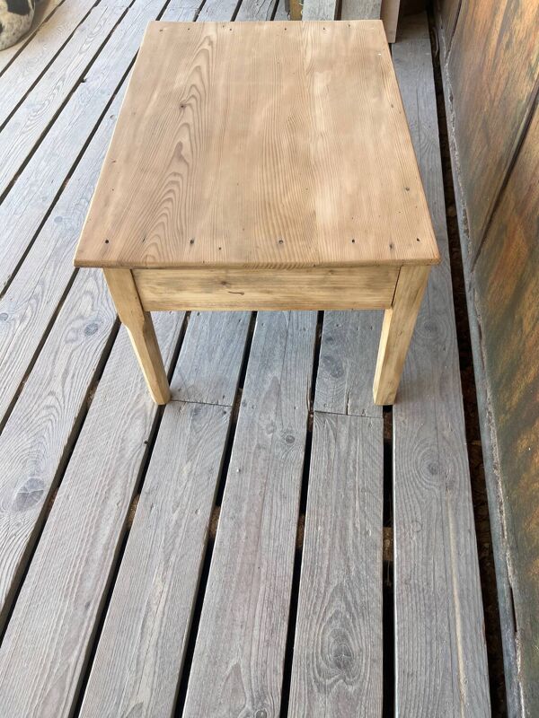 Table basse bois brut