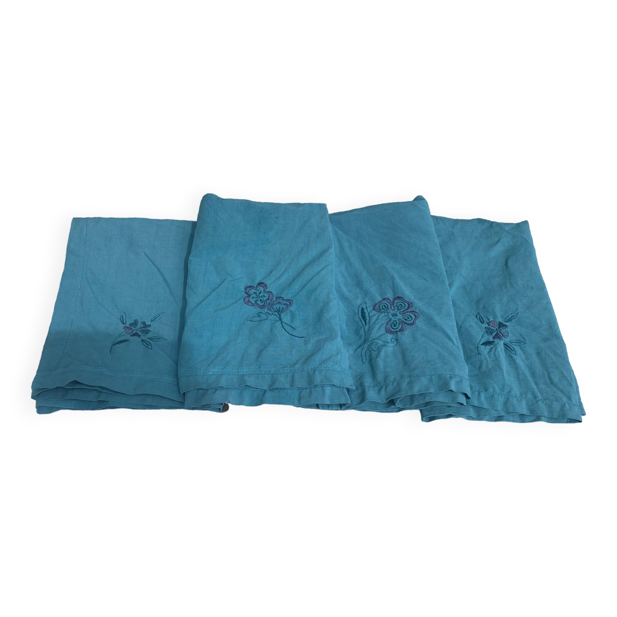 4 white linen napkins, emerald tinted, embroidered with flowers and monogrammed, old GM