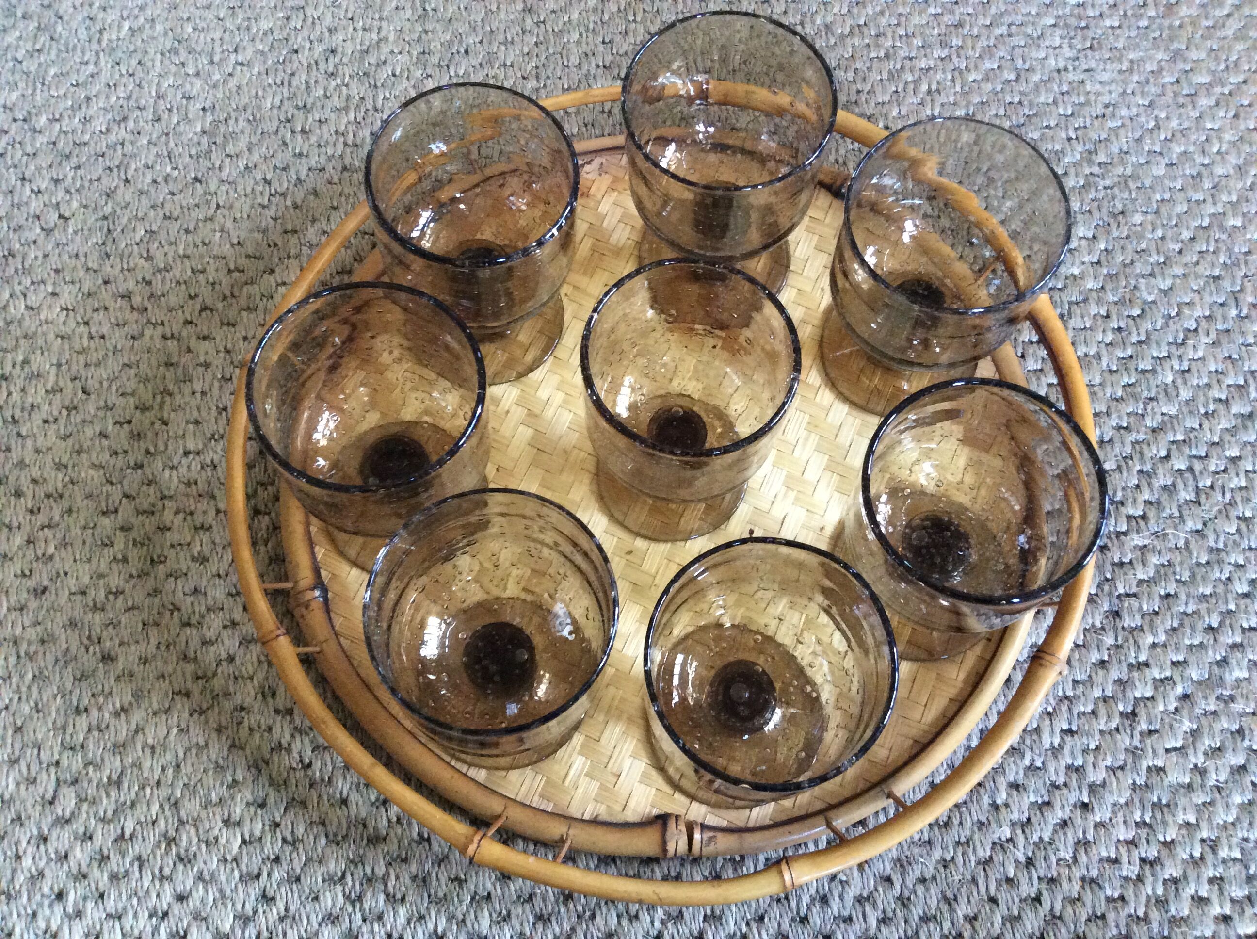 Series of 8 walking glasses