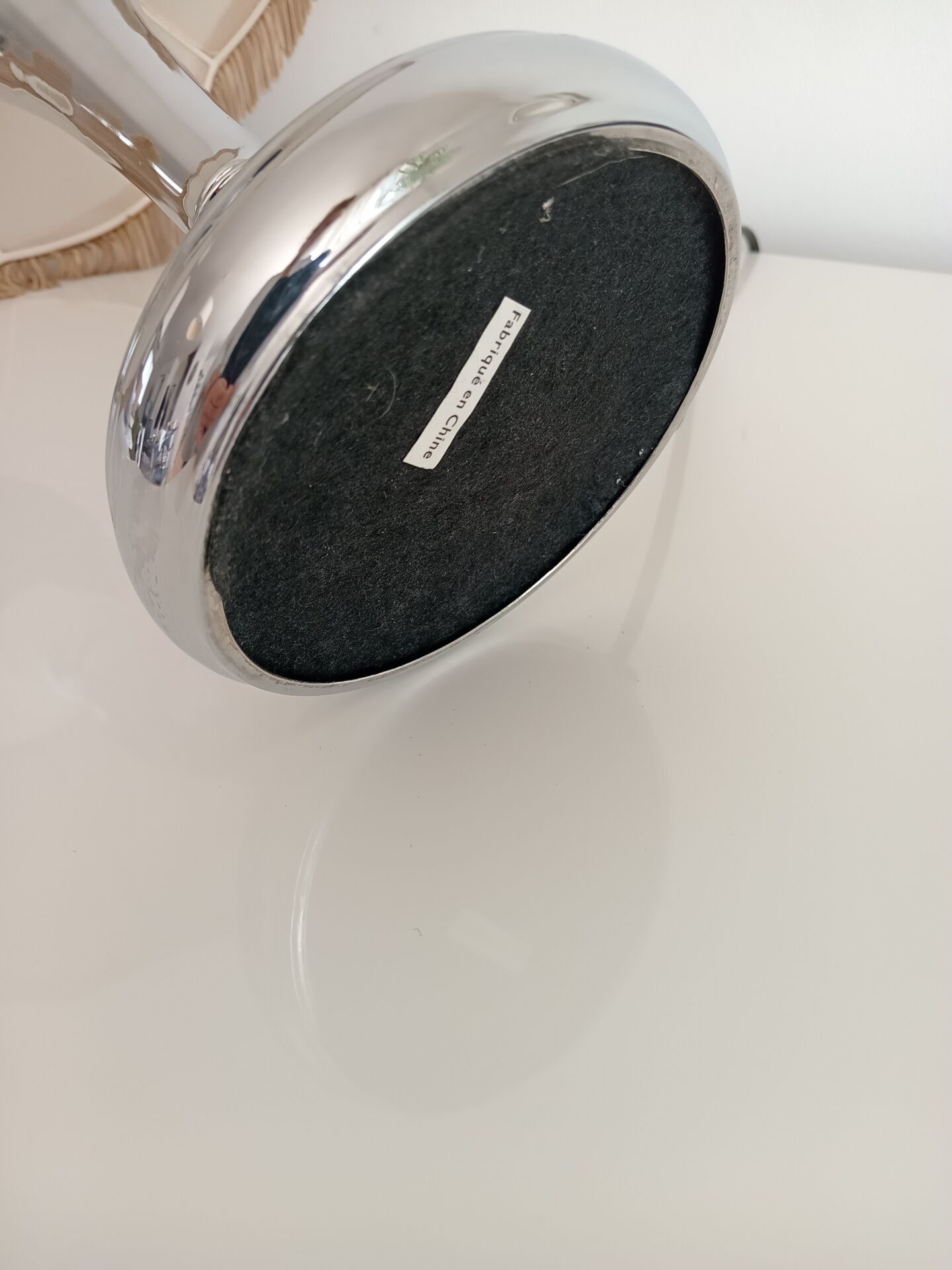 Table lamp