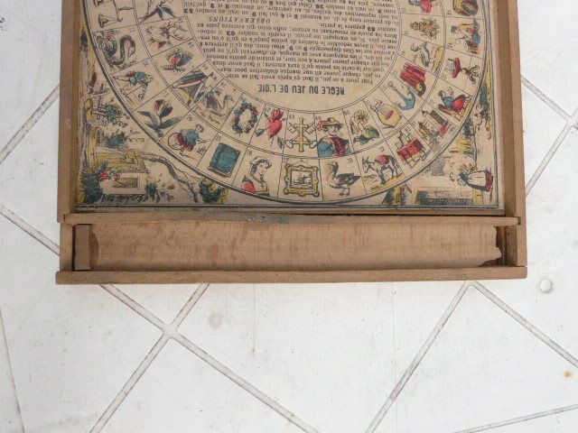 old game of checkers and game of the wooden goose