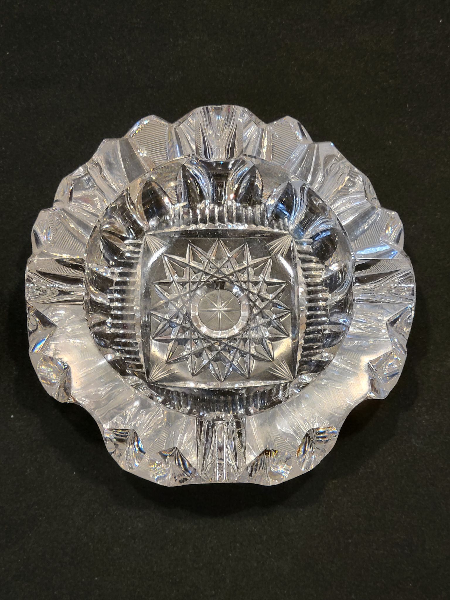 Cendrier en cristal de bohême taillé ciselé