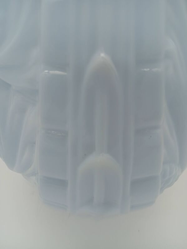 Vase Art Déco Opaline Verre Bleu Pastel Décor Pomme de Pin France Années 30
