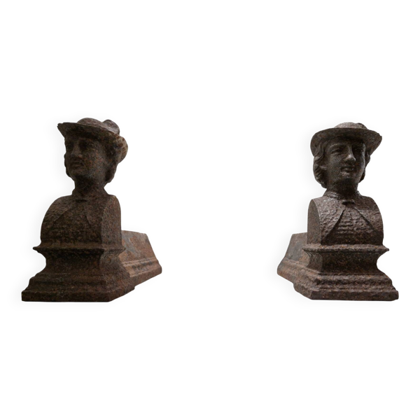 Paire de chenets anciens en fonte Bustes néo-Renaissance France fin XIXᵉ