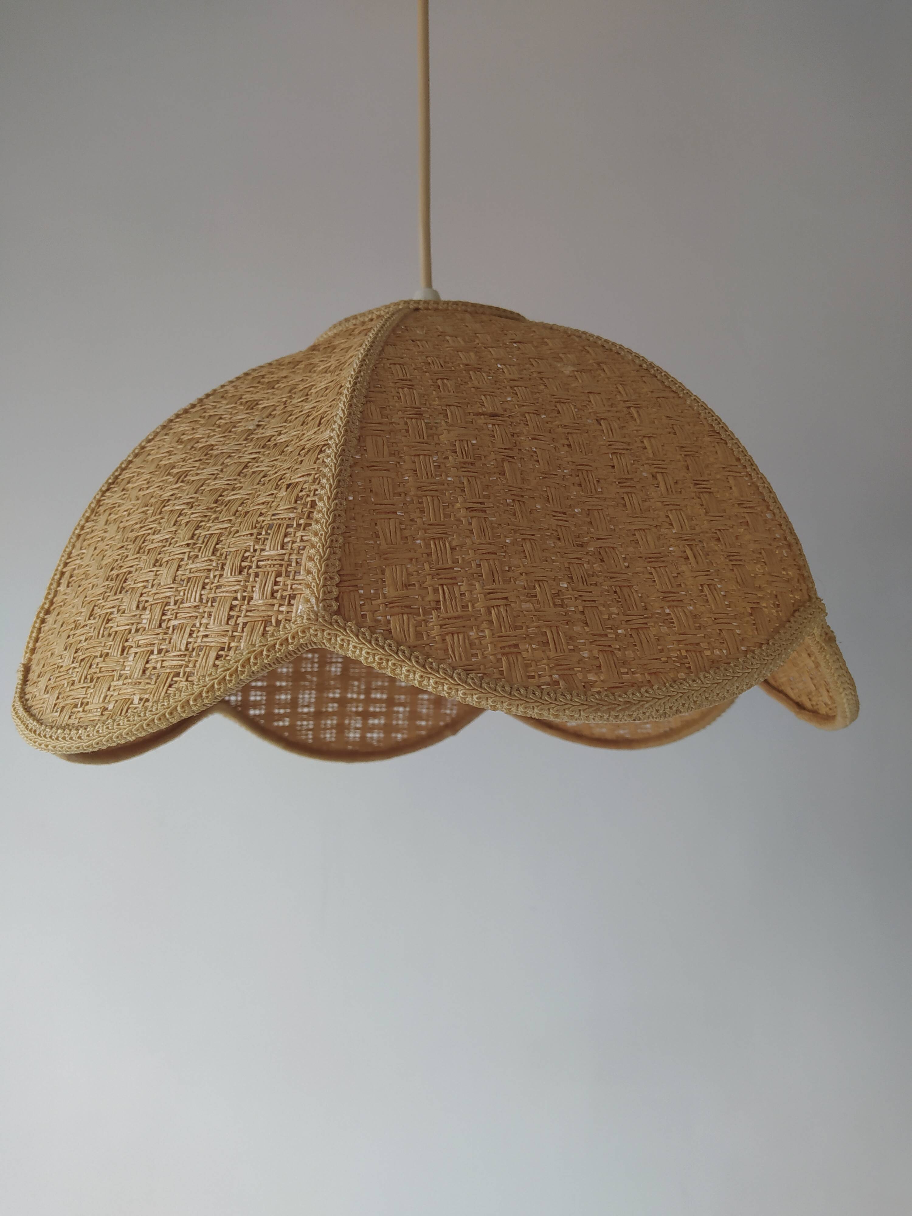 Vintage straw hanging lamp