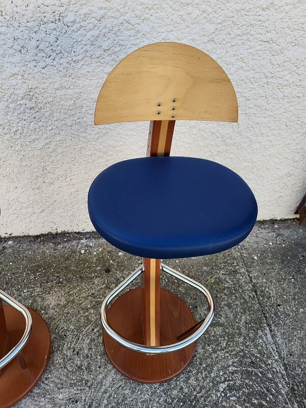 Bar or shop counter and 2 deck lina stools polyester boat hull