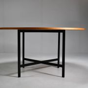 Table à manger ronde par Olle Pira. Années 1970, Suède.