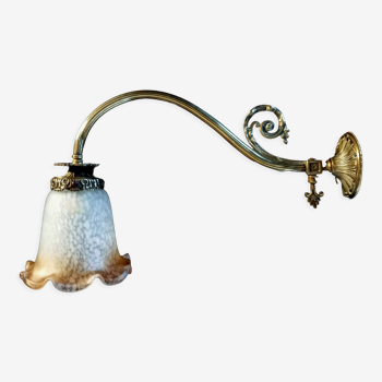 Brass wall lamp with speckled glass tulip